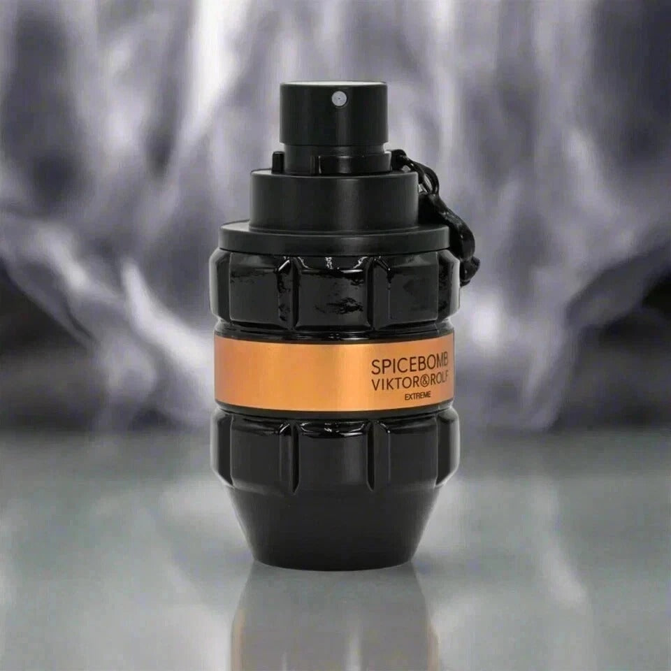 Spicebomb Extreme Cologne by Viktor & Rolf